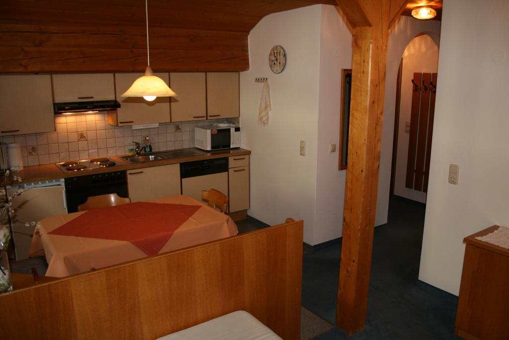 Bed and Breakfast Haus Oberland St. Anton am Arlberg Zimmer foto