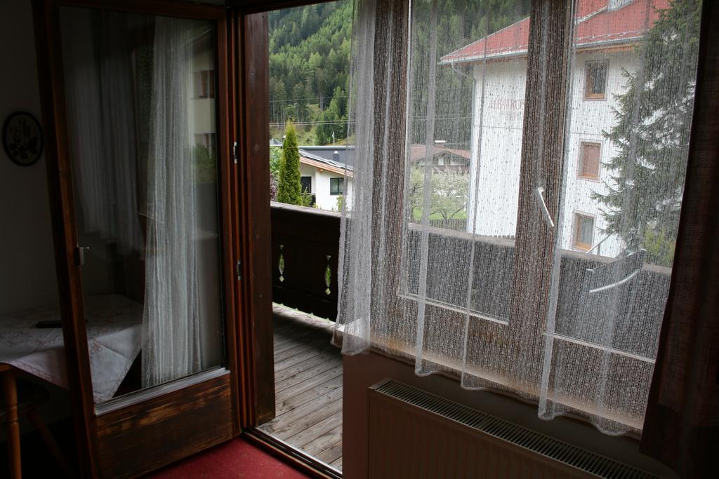 Bed and Breakfast Haus Oberland St. Anton am Arlberg Exterior foto